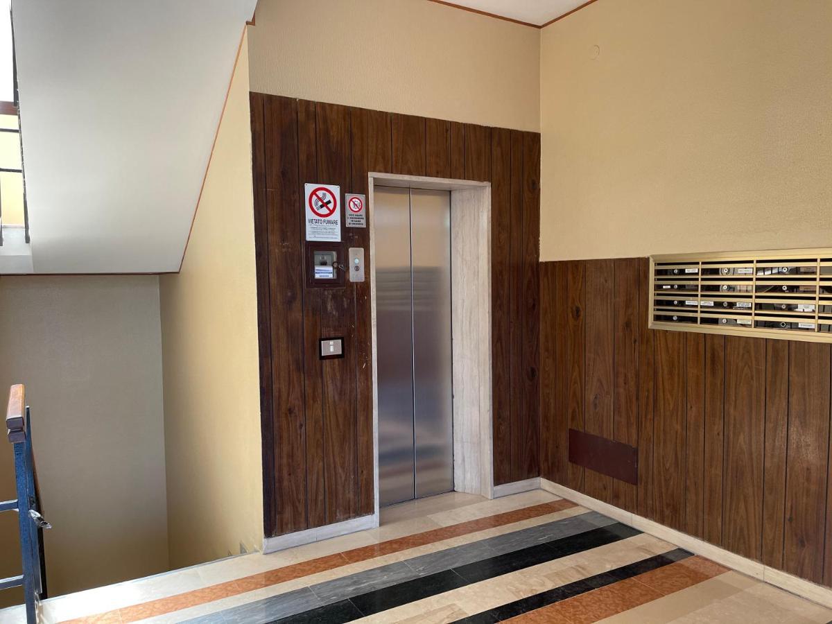Desenzanoloft Official Partner Marriott Homes & Villas -Ciao Lago Family Apartment ديسينسانو ديل غاردا المظهر الخارجي الصورة
