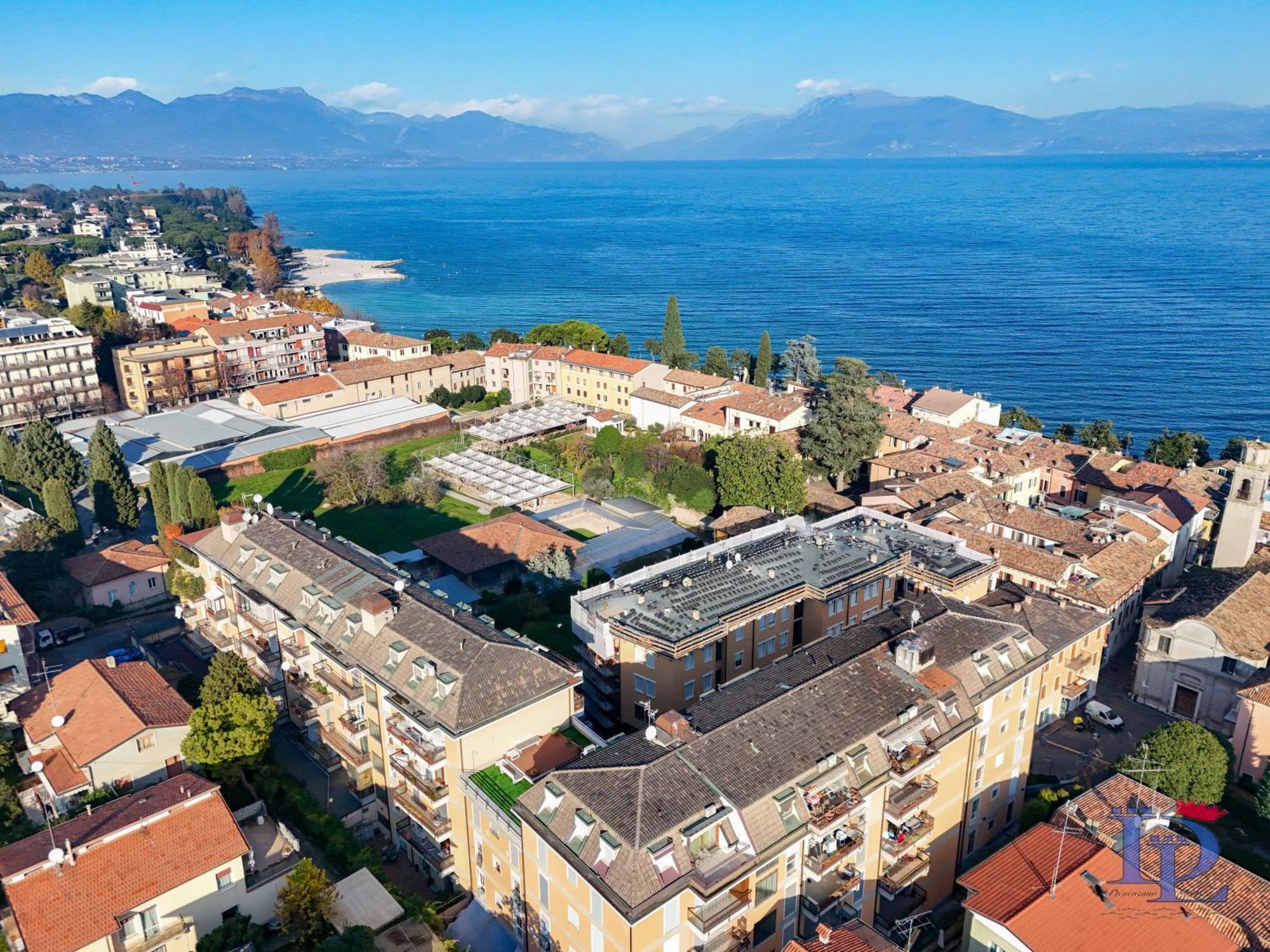 Desenzanoloft Official Partner Marriott Homes & Villas -Ciao Lago Family Apartment ديسينسانو ديل غاردا المظهر الخارجي الصورة