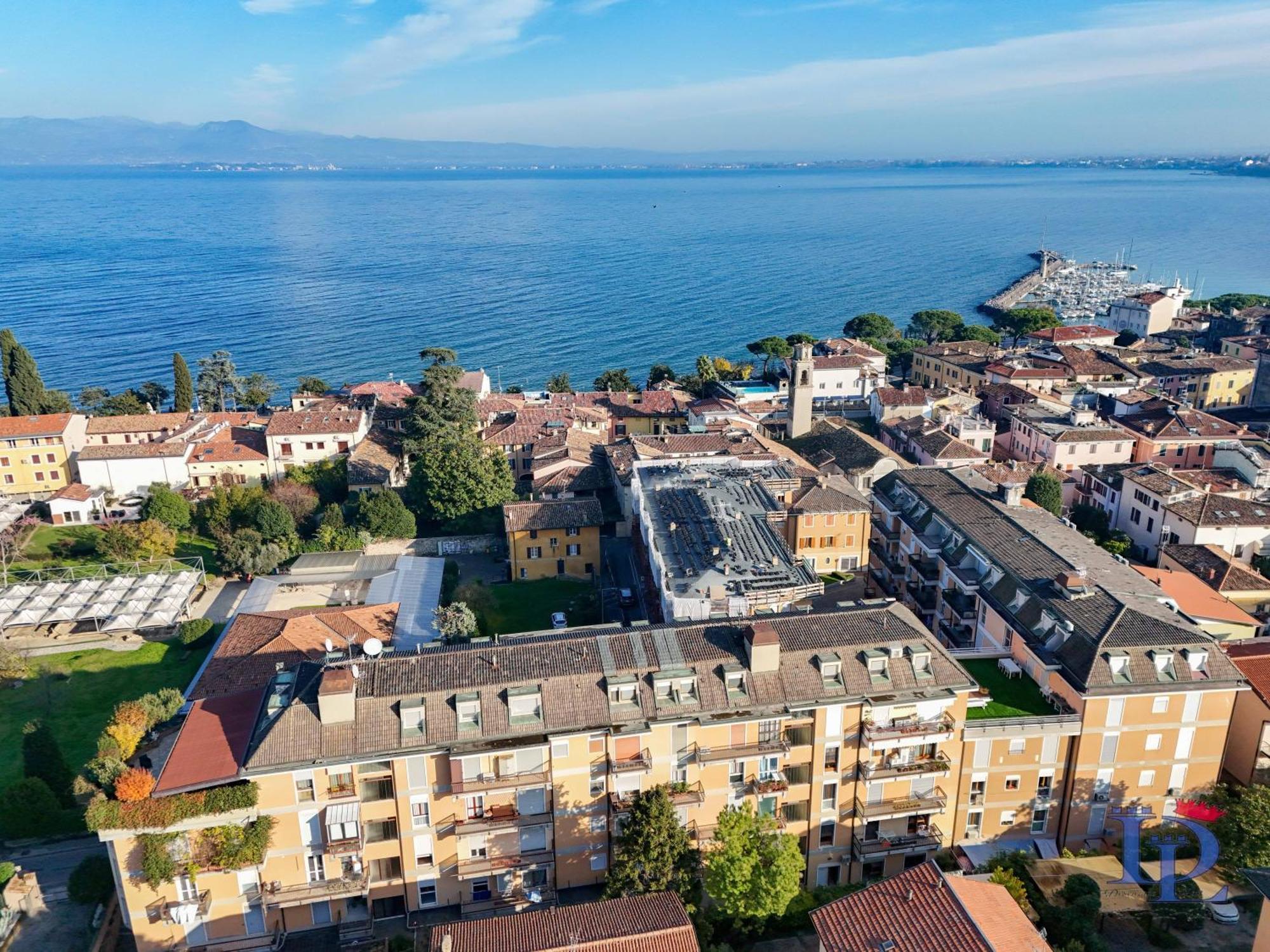 Desenzanoloft Official Partner Marriott Homes & Villas -Ciao Lago Family Apartment ديسينسانو ديل غاردا المظهر الخارجي الصورة