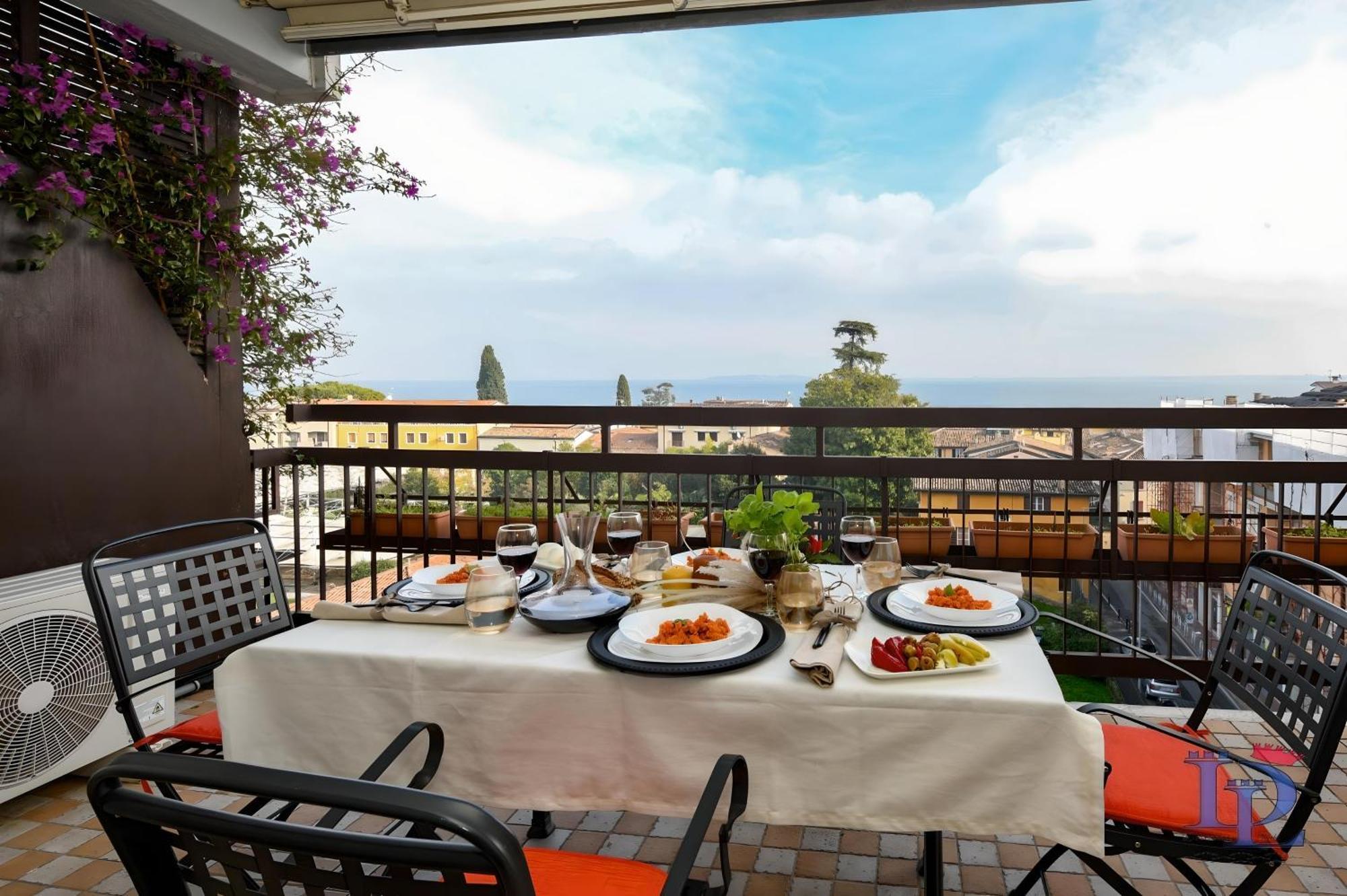 Desenzanoloft Official Partner Marriott Homes & Villas -Ciao Lago Family Apartment ديسينسانو ديل غاردا المظهر الخارجي الصورة